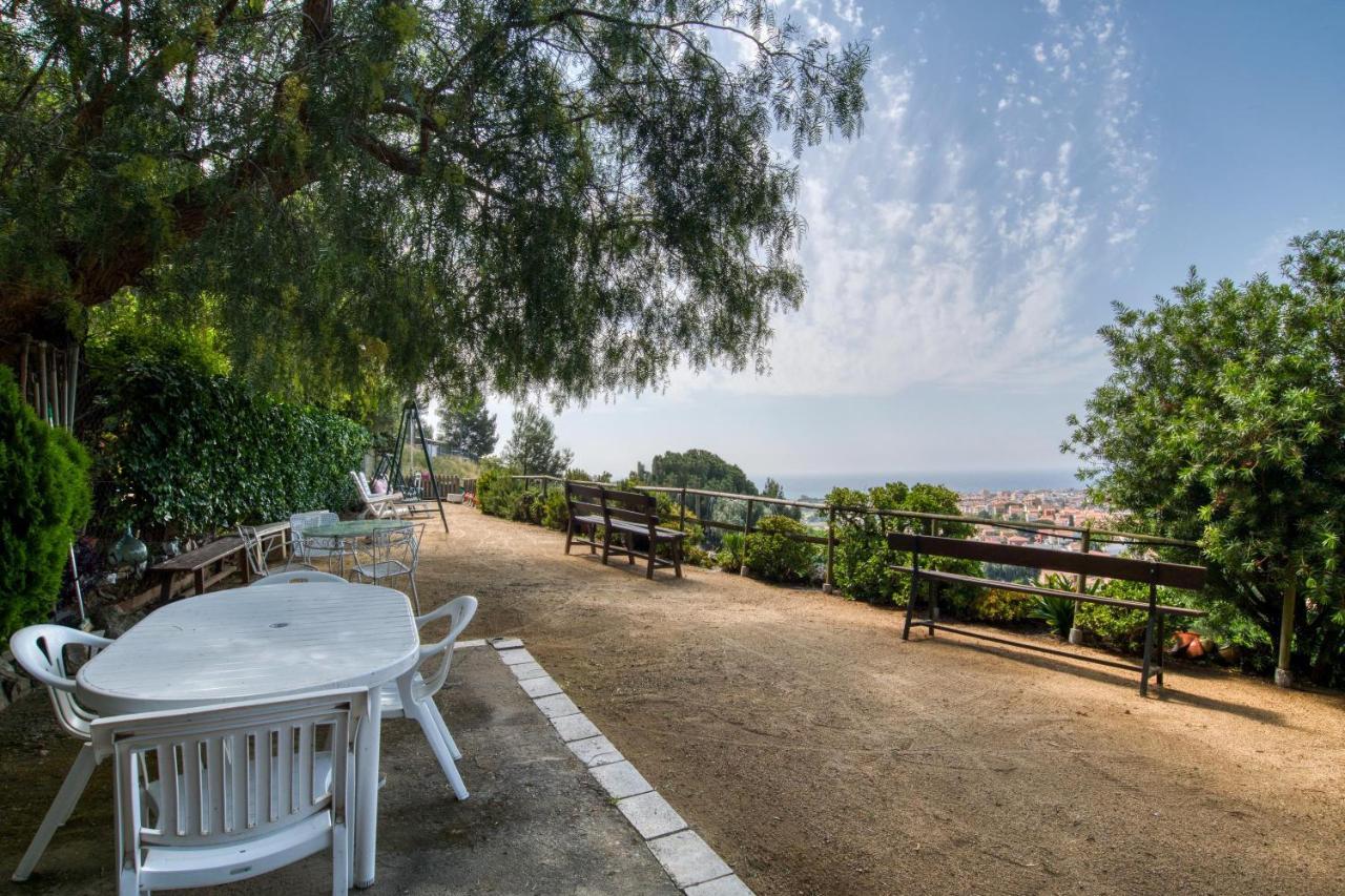 La Vinya Pineda de Mar Villa Bagian luar foto